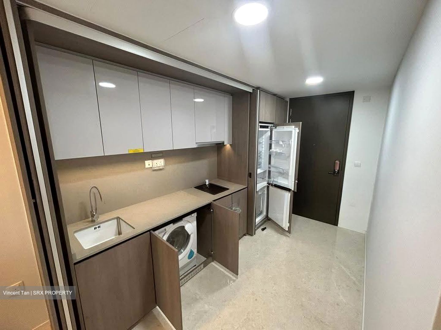 Avenue South Residence (D3), Apartment #621228401